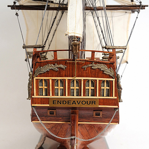 The Craft Asia - Old Ship - HMS Endeavour